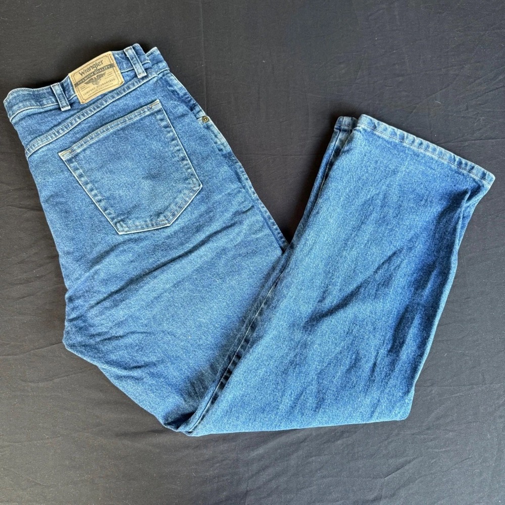 Wrangler Premium Quality Regular Fit Jeans Mens 36x30 Medium Wash Straight Leg